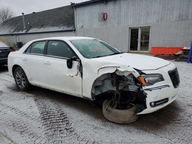 2C3CCAGG6EH273500 - 2014 CHRYSLER 300 S WHITE photo 4