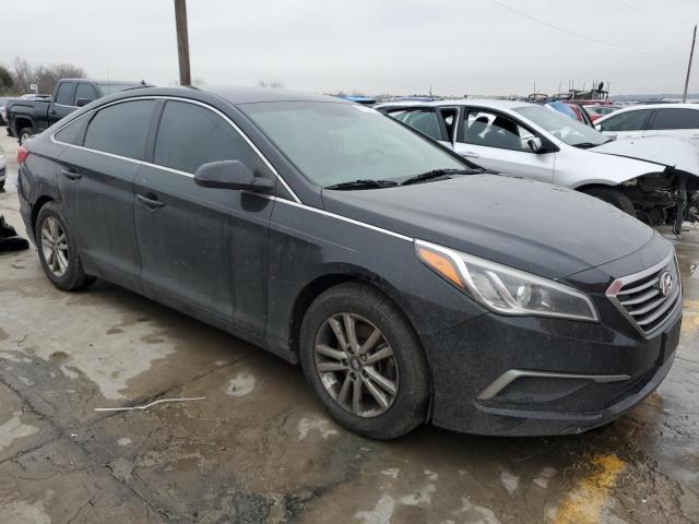 5NPE24AF8HH548045 - 2017 HYUNDAI SONATA SE BLACK photo 4