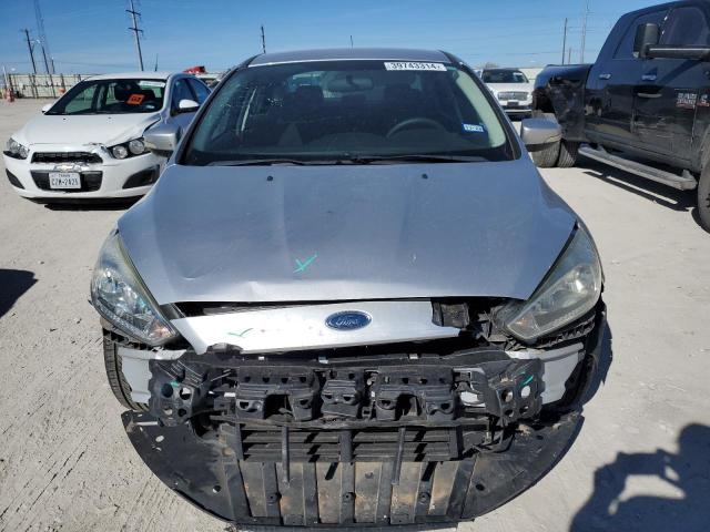 1FADP3F23GL285024 - 2016 FORD FOCUS SE GRAY photo 5