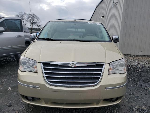 2A4RR7DX8AR374726 - 2010 CHRYSLER TOWN & COU LIMITED BEIGE photo 5