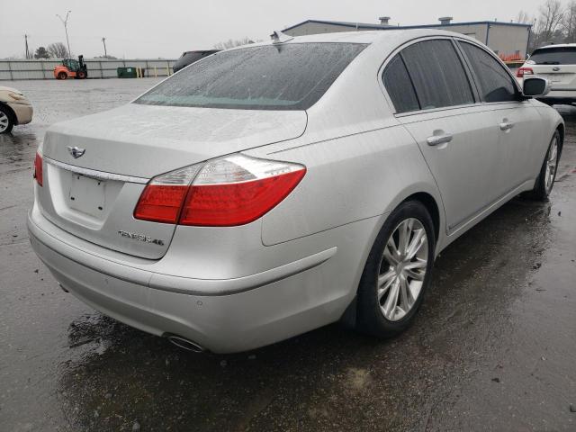 KMHGC46FX9U047384 - 2009 HYUNDAI GENESIS 4.6L SILVER photo 3