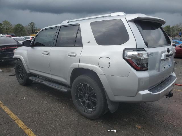 JTEZU5JR7G5132624 - 2016 TOYOTA 4RUNNER SR5 SILVER photo 2