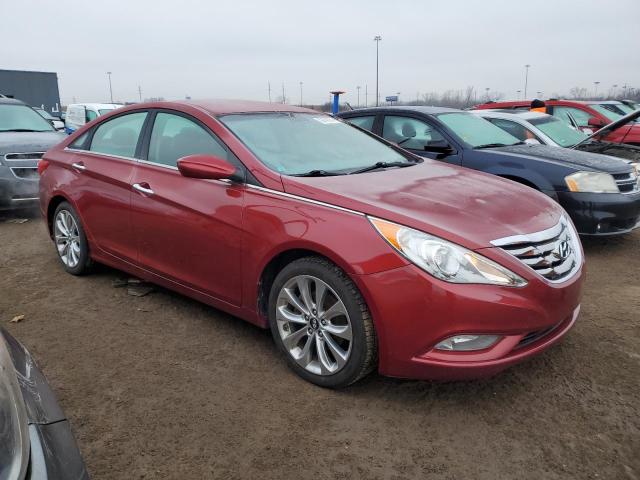 5NPEC4AC8DH780805 - 2013 HYUNDAI SONATA SE RED photo 4