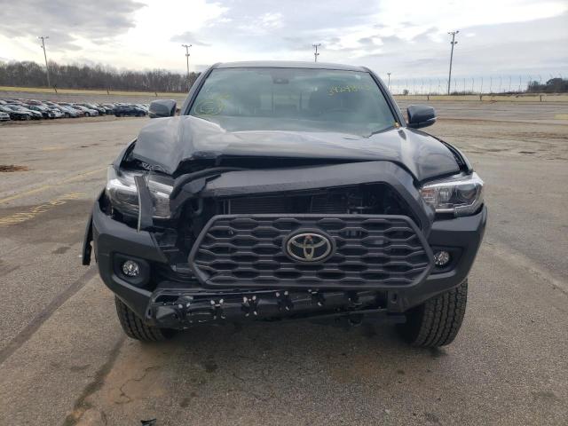 3TMAZ5CN8NM186647 - 2022 TOYOTA TACOMA DOUBLE CAB 灰色 照片 5