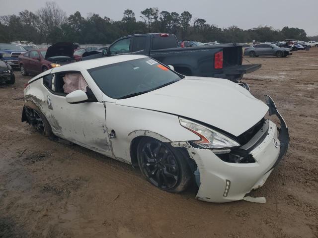 JN1AZ4EH3HM954233 - 2017 NISSAN 370Z BASE WHITE photo 4