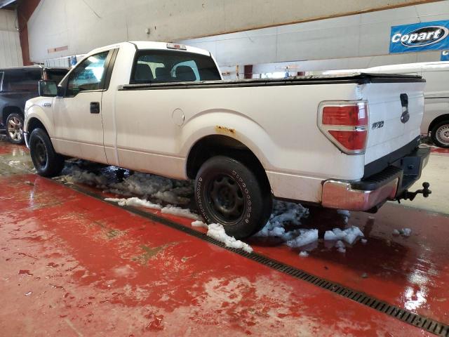 1FTNF1CF2DKF07034 - 2013 FORD F150 WHITE photo 2