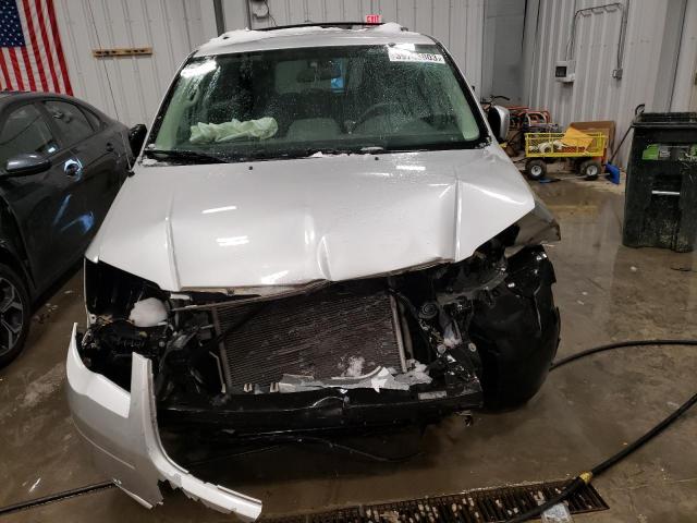 2A8HR54P88R758966 - 2008 CHRYSLER TOWN & COU TOURING ვერცხლისფერი ფოტო 5