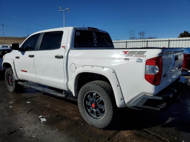 5TFDW5F11GX524630 - 2016 TOYOTA TUNDRA CREWMAX SR5 WHITE photo 2