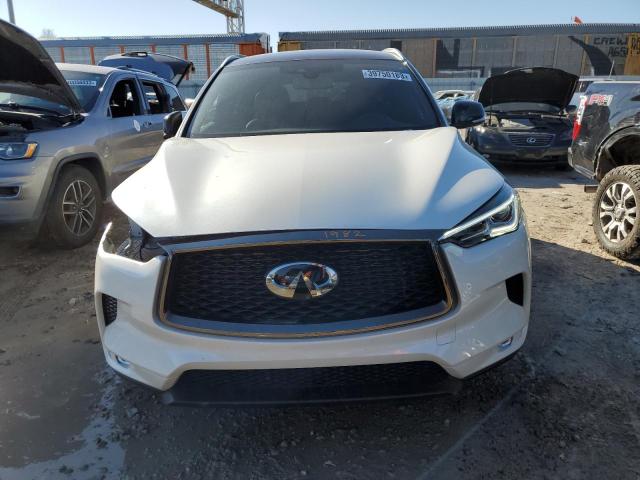 3PCAJ5BB1MF118143 - 2021 INFINITI QX50 LUXE WHITE photo 5