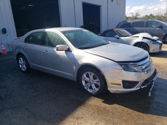 3FAHP0HA0CR281061 - 2012 FORD FUSION SE SILVER photo 4