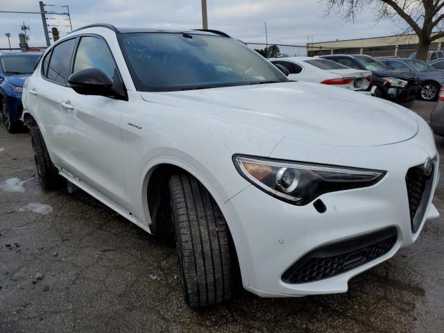 ZASPAKBN4N7D25739 - 2022 ALFA ROMEO STELVIO TI თეთრი ფოტო 4