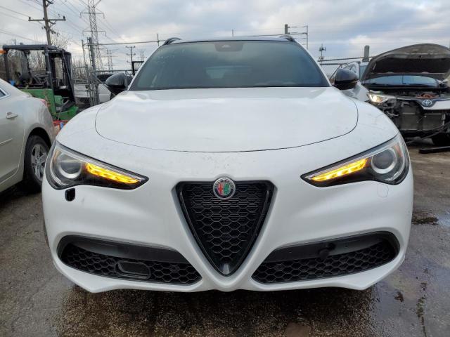 ZASPAKBN4N7D25739 - 2022 ALFA ROMEO STELVIO TI WHITE photo 5