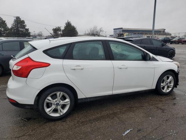 1FADP3K2XEL421863 - 2014 FORD FOCUS SE WHITE photo 3