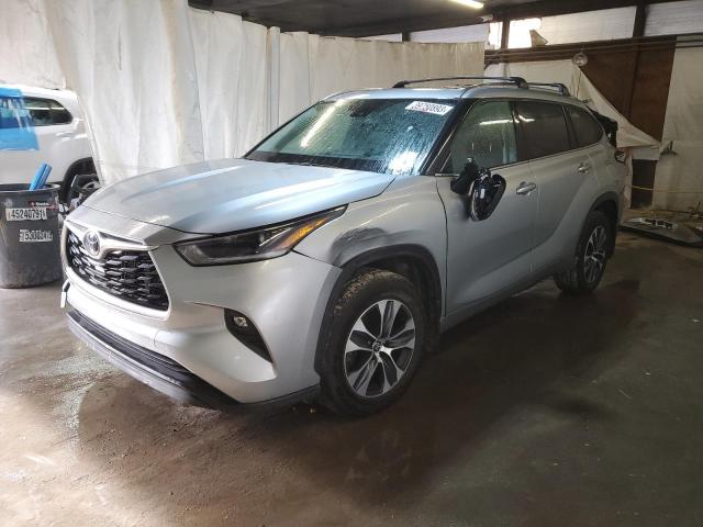 5TDHZRBH4MS155945 - 2021 TOYOTA HIGHLANDER XLE Gümüş foto 1