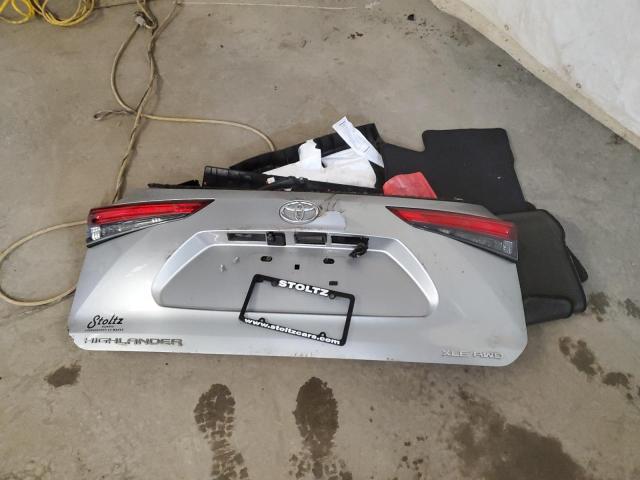 5TDHZRBH4MS155945 - 2021 TOYOTA HIGHLANDER XLE Gümüş foto 12