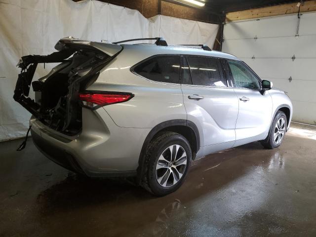5TDHZRBH4MS155945 - 2021 TOYOTA HIGHLANDER XLE Gümüş foto 3