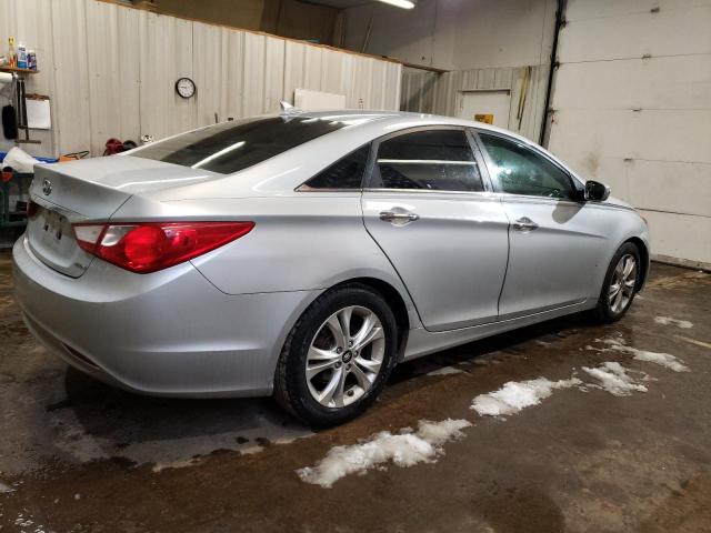 5NPEC4AC0BH005461 - 2011 HYUNDAI SONATA SE SILVER photo 3