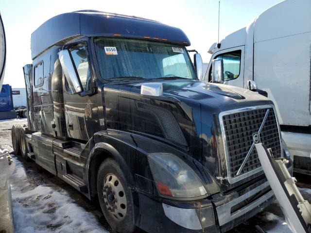 4V4NC9EG7GN963079 - 2016 VOLVO VN VNL BLACK photo 1