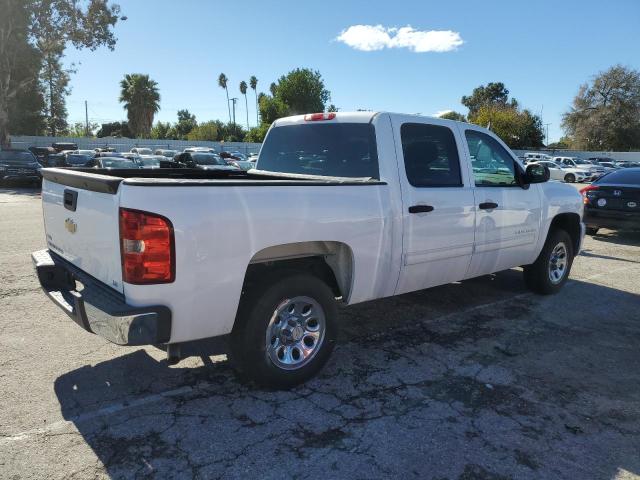 3GCPCREA6BG366779 - 2011 CHEVROLET SILVERADO C1500  LS WHITE photo 3