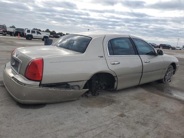 2LNHM82W88X660755 - 2008 LINCOLN TOWN CAR SIGNATURE LIMITED GOLD photo 3