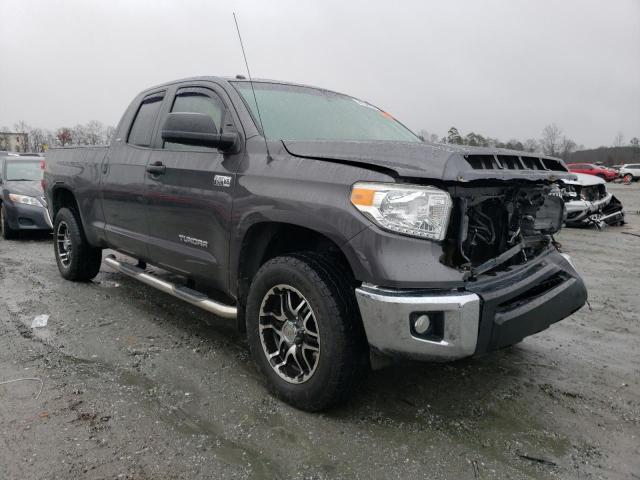 5TFUW5F13GX570251 - 2016 TOYOTA TUNDRA DOUBLE CAB SR/SR5 GRAY photo 4