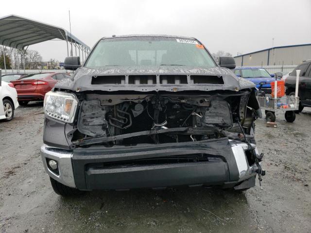 5TFUW5F13GX570251 - 2016 TOYOTA TUNDRA DOUBLE CAB SR/SR5 GRAY photo 5