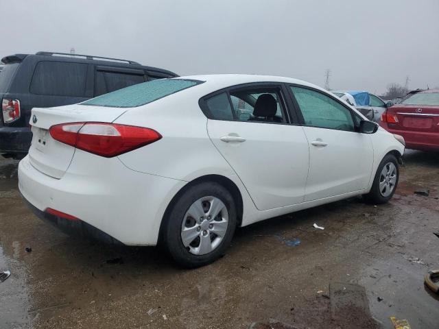 KNAFX4A66F5428213 - 2015 KIA FORTE LX WHITE photo 3