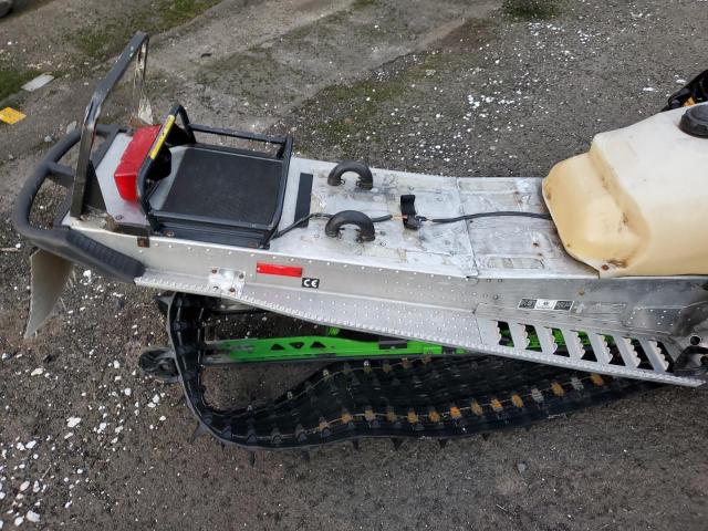 4UF01SNW51T129690 - 2001 ARCTIC CAT ARTIC CAT Черный фото 6