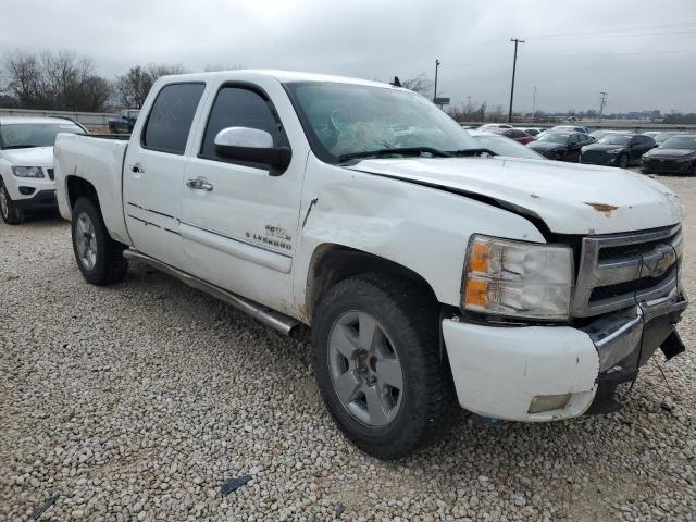 3GCRCSE01AG212079 - 2010 CHEVROLET SILVERADO C1500 LT WHITE photo 4