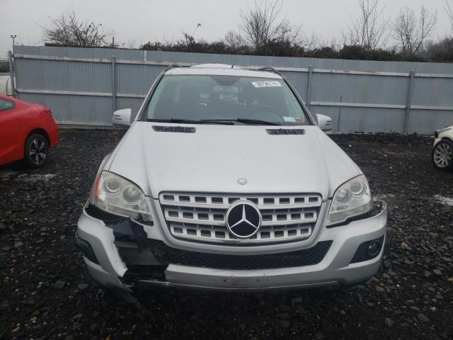 4JGBB8GB3BA675102 - 2011 MERCEDES-BENZ ML 350 4MATIC SILVER photo 5