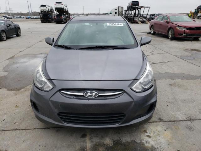 KMHCT4AE3HU173596 - 2017 HYUNDAI ACCENT SE GRAY photo 5