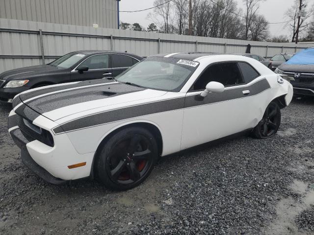 2C3CDYAGXEH204274 - 2014 DODGE CHALLENGER SXT WHITE photo 1