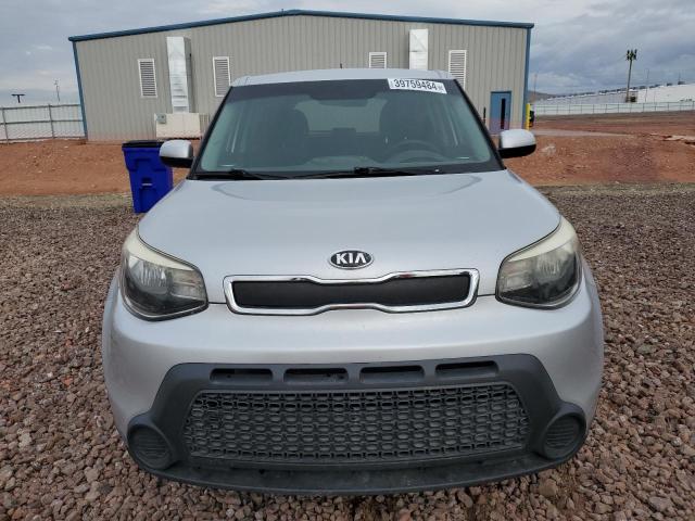 KNDJN2A2XE7708160 - 2014 KIA SOUL SILVER photo 5