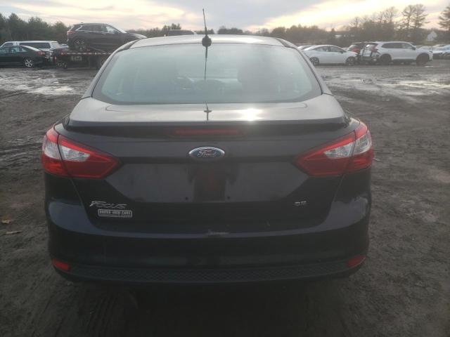 1FAHP3F2XCL157763 - 2012 FORD FOCUS SE BLACK photo 6