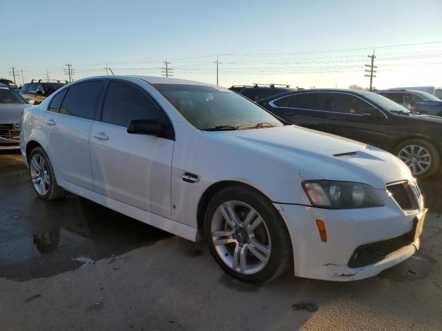 6G2ER57728L134912 - 2008 PONTIAC G8 WHITE photo 4