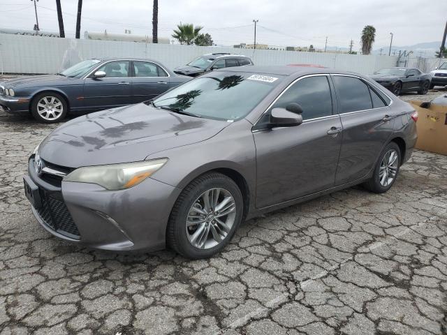 4T1BF1FK3FU063595 - 2015 TOYOTA CAMRY LE GRAY photo 1