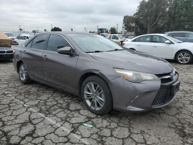 4T1BF1FK3FU063595 - 2015 TOYOTA CAMRY LE GRAY photo 4