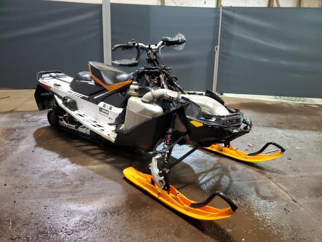 2017 SKI DOO RENEGADE, 