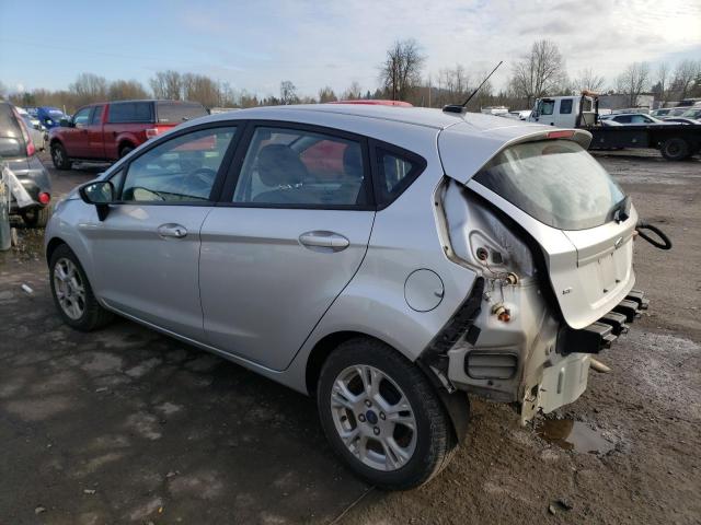 3FADP4EJ4FM221912 - 2015 FORD FIESTA SE SILVER photo 2