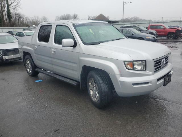 2HJYK16558H500261 - 2008 HONDA RIDGELINE RTL SILVER photo 4