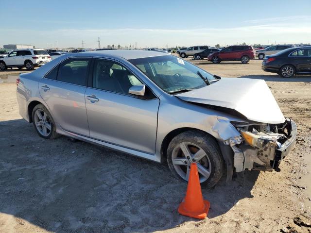 4T1BF1FK9CU124542 - 2012 TOYOTA CAMRY BASE SILVER photo 4