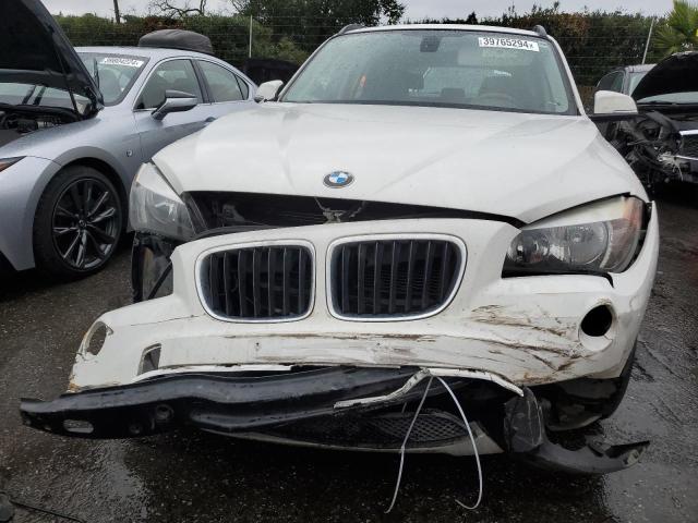 WBAVM1C57EVW47705 - 2014 BMW X1 SDRIVE28I WHITE photo 5