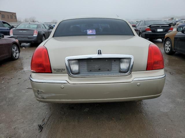 1LNHM81W34Y653658 - 2004 LINCOLN TOWN CAR EXECUTIVE WHITE photo 6