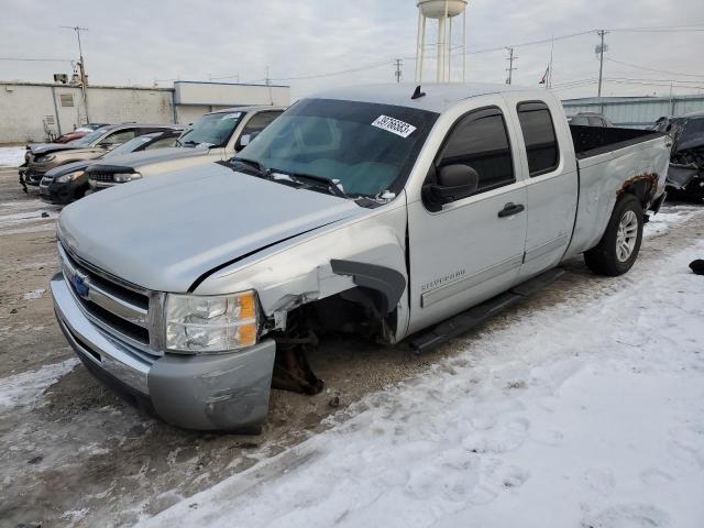 1GCRCREA3BZ357336 - 2011 CHEVROLET SILVERADO C1500  LS SILVER photo 1