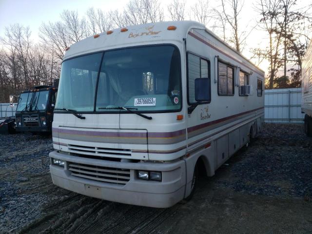 1GBLP37N5S3304815 - 1995 CHEVROLET P30 BEIGE photo 2