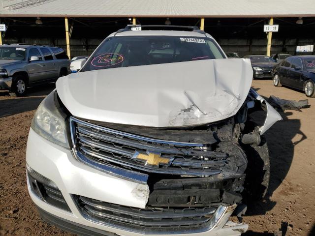 1GNKRJKD6GJ107991 - 2016 CHEVROLET TRAVERSE LTZ WHITE photo 5