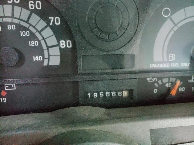 1GDJ7H1E22J901047 - 2002 GMC C-SERIES C7H042 银色 照片 8