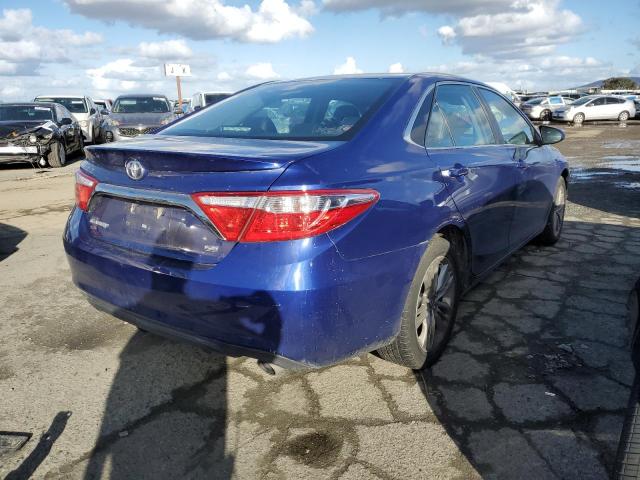 4T1BF1FK4FU975782 - 2015 TOYOTA CAMRY LE BLUE photo 3