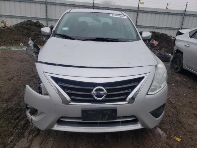 3N1CN7APXGL872804 - 2016 NISSAN VERSA S SILVER photo 5