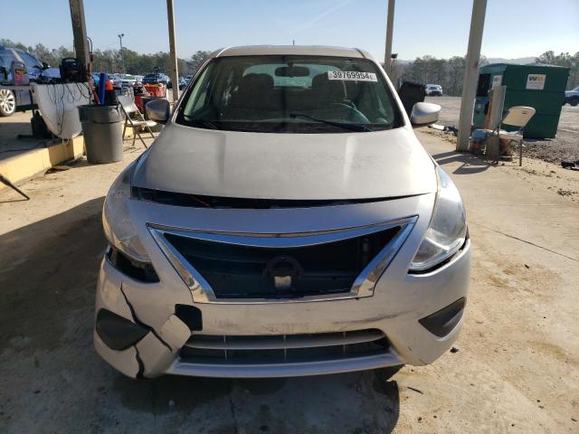 3N1CN7AP7GL814987 - 2016 NISSAN VERSA S SILVER photo 5